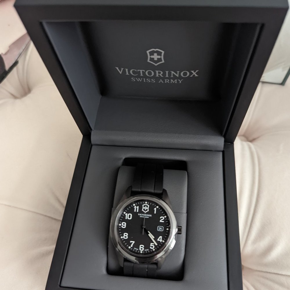 Victorionix Swiss Army Watch
